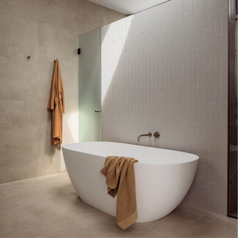 Meir Round Robe Hook Champagne Rose Gold